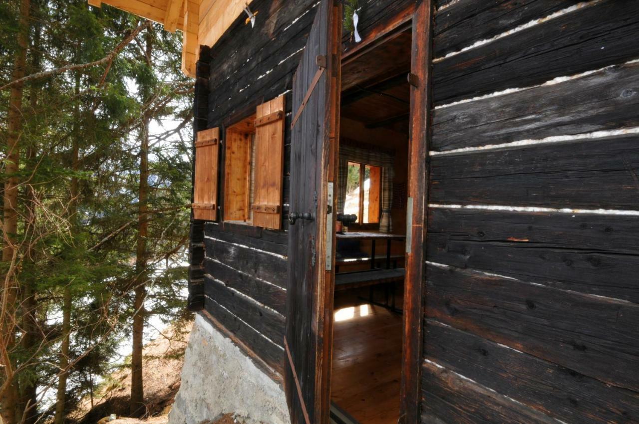 Laerchenhuette Villa Stall Luaran gambar
